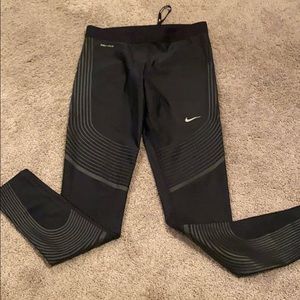 NWOT Women’s Nike Dri Fit Joggers